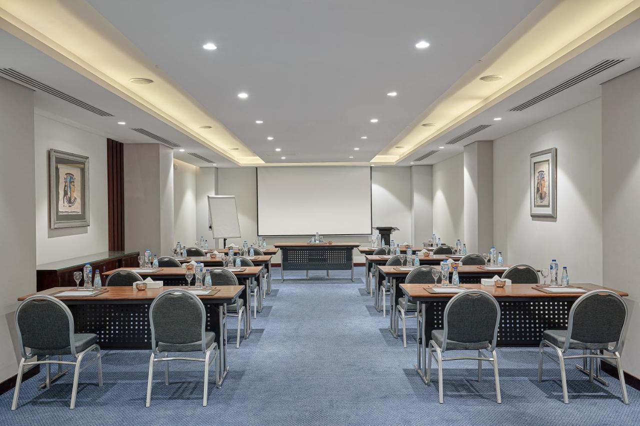 Holiday Inn & Suites - Cairo Maadi By Ihg Екстер'єр фото